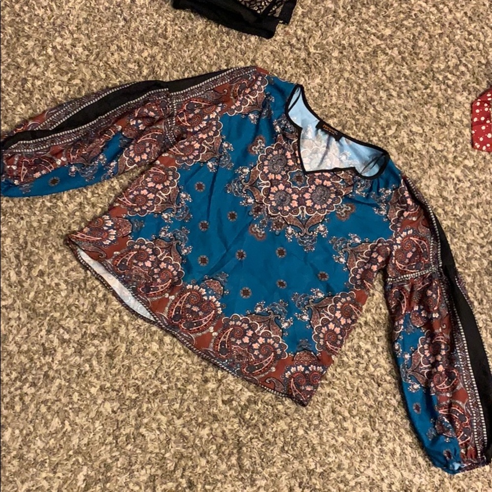 Cute blouse